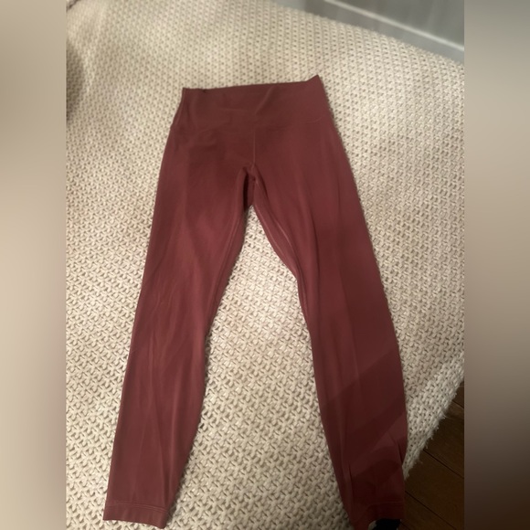 LULULEMON LEGGINGS SIZE 8 - Picture 1 of 4